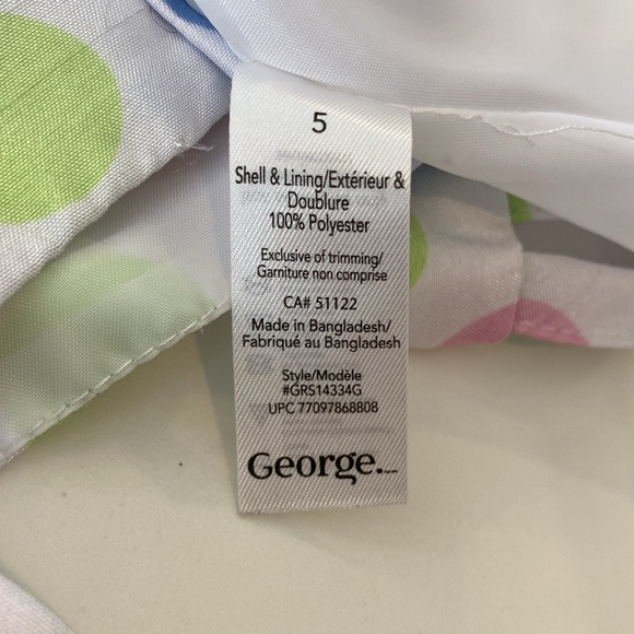 Polkadotted lined kids dress size 5 - Picture 6 of 6